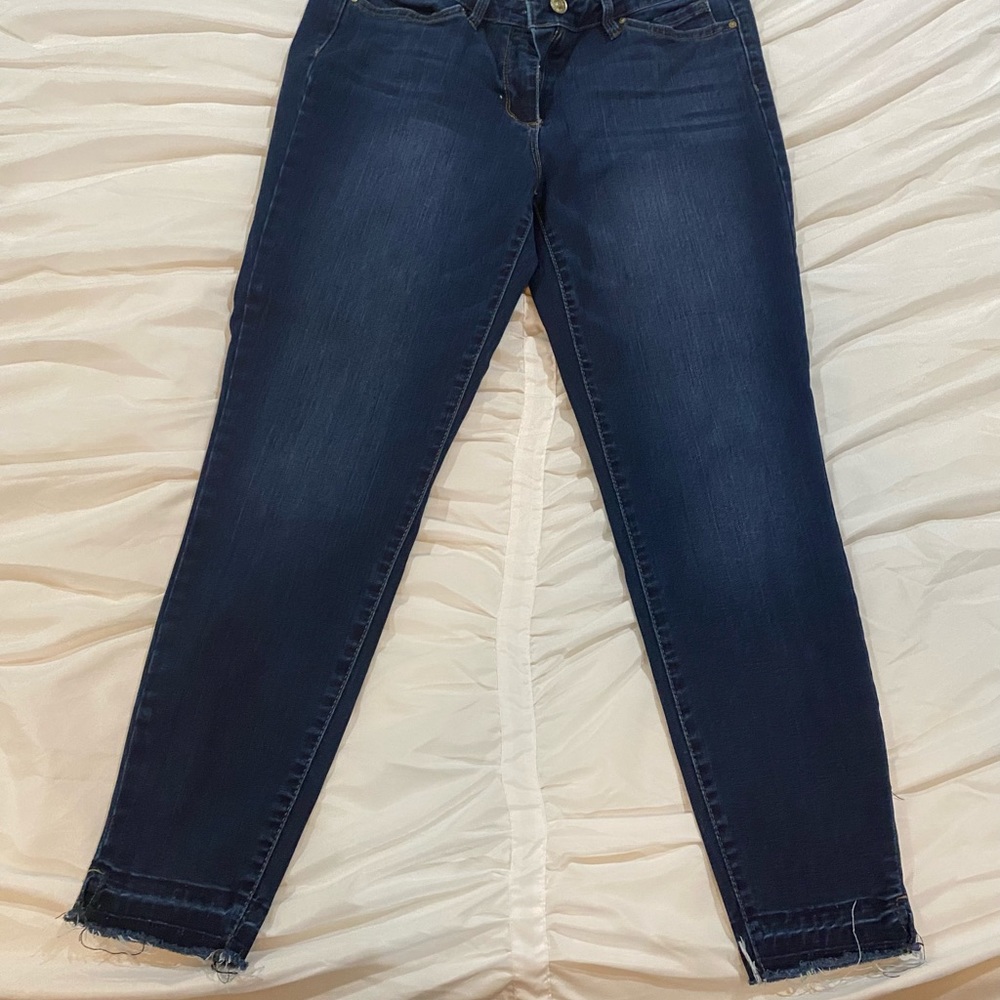 Miss Poured in Blue stretch skinny jeans